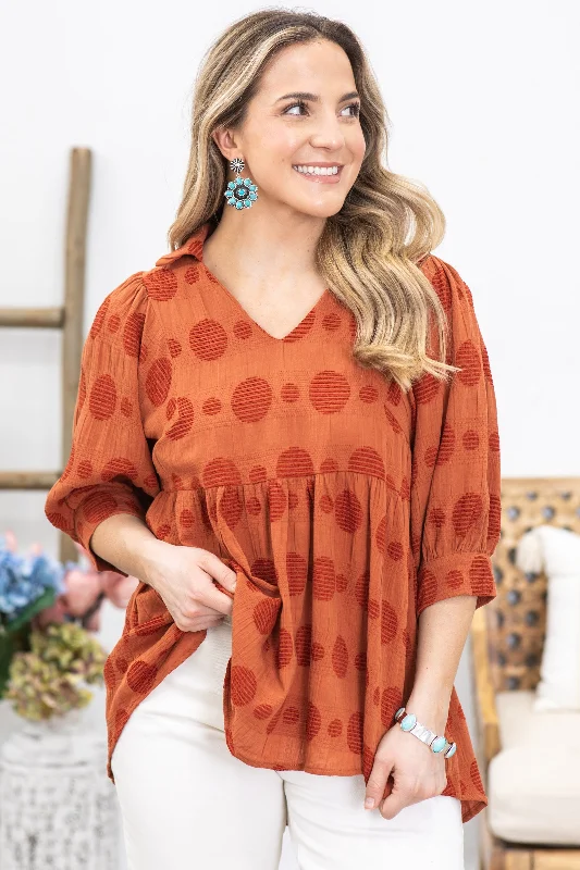 Rust Dot Print 3/4 Sleeve Woven Top